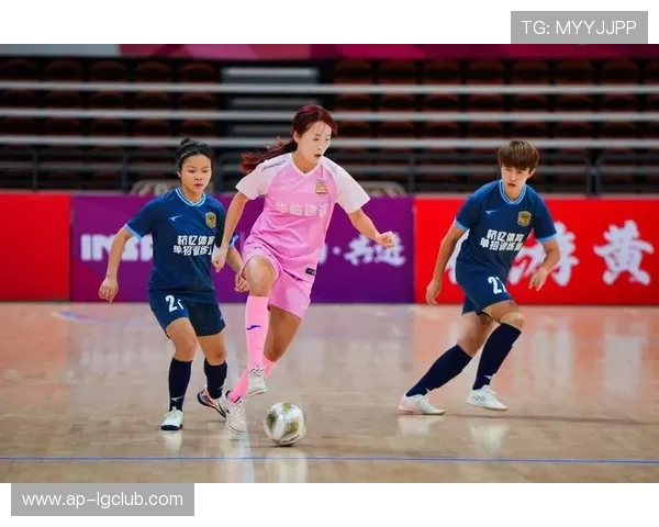 济宁与枣庄足球争锋再掀齐鲁竞赛热潮引爆区域体育激情盛夏对决战