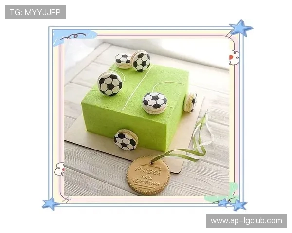 绿茵激情与甜蜜交融的足球主题简约蛋糕创意设计